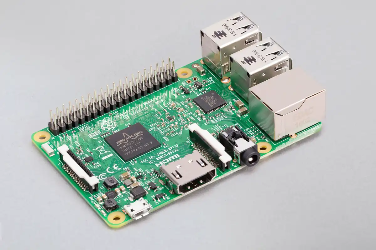 Raspberry Pi 3 Model BBCM2837