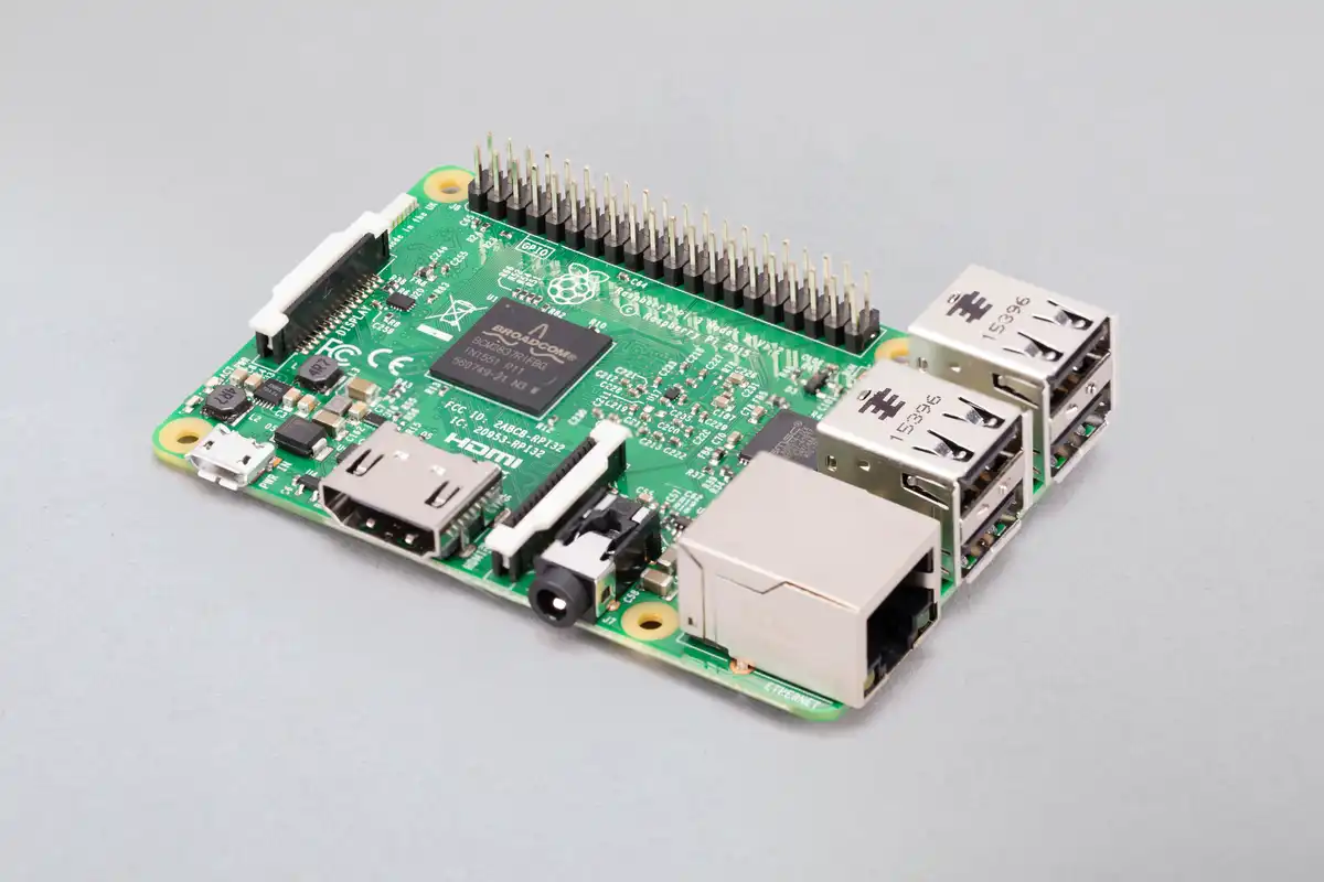 Raspberry Pi 3 Model BBCM2837
