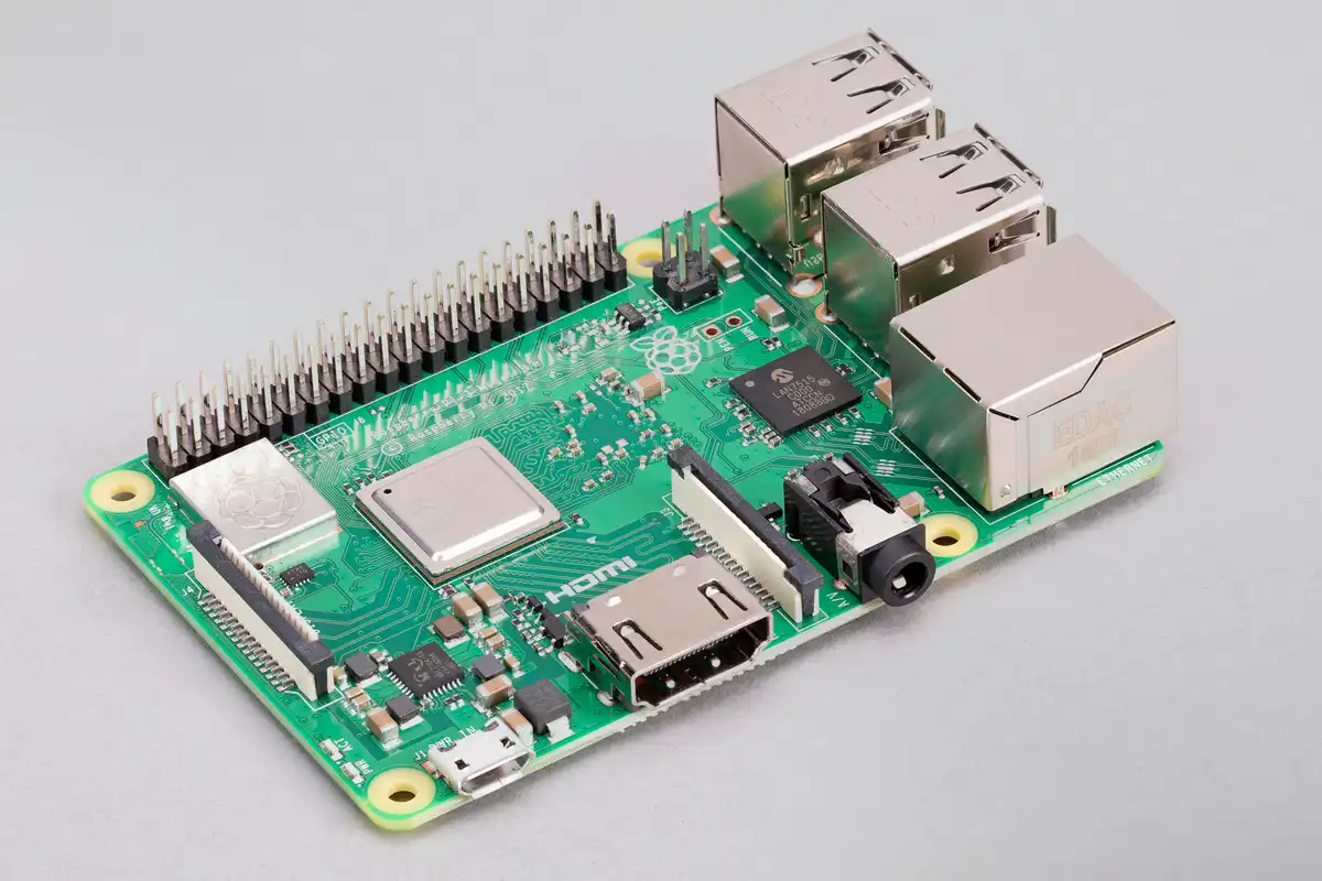 Raspberry Pi 3 Model B+BCM2837B0